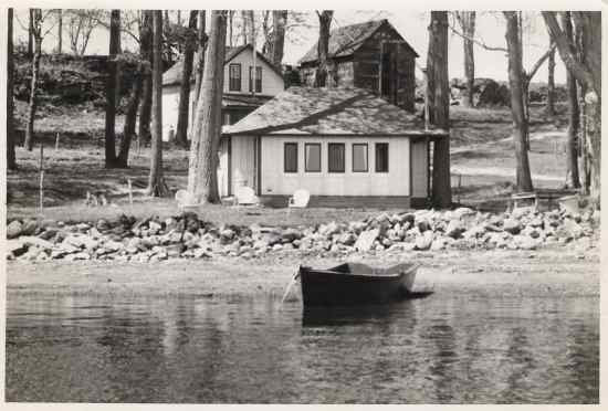 The Ice House, 1940s